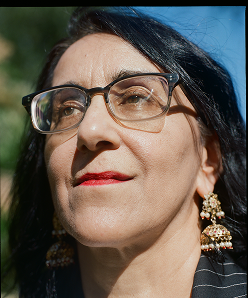 Samina Khan, Dr.